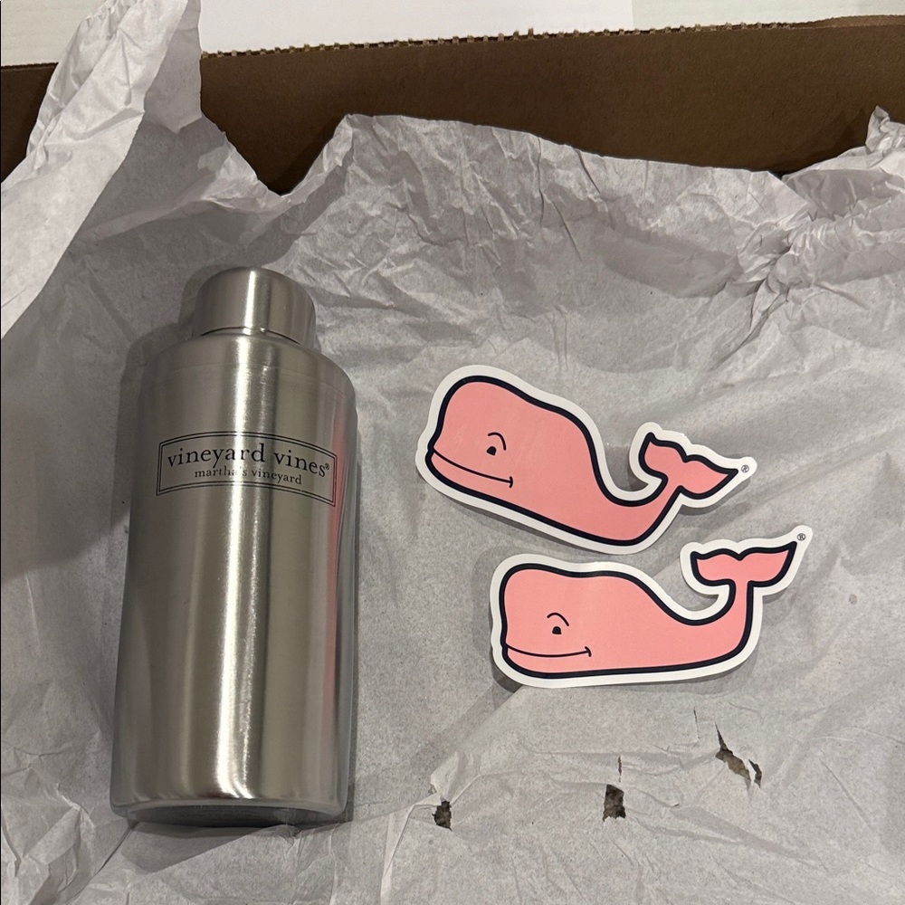 Vineyard Vines Cocktail Shaker
